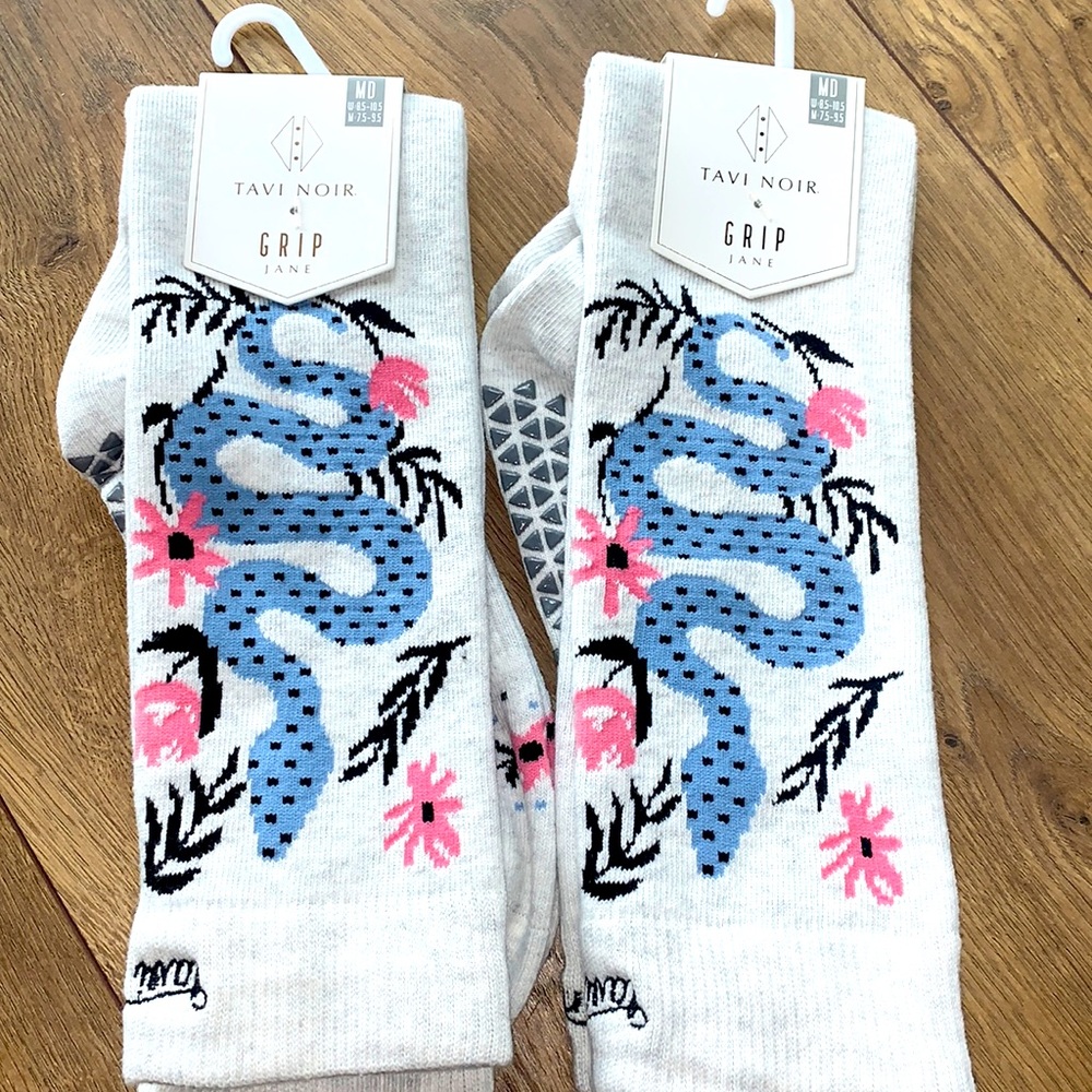 Tavi Noir socks